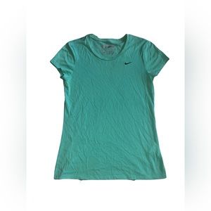 Nike women’s sports shirt